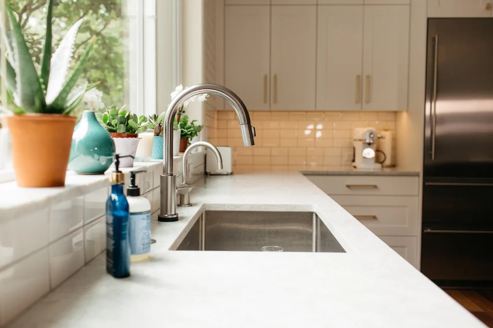 Sammamish Modern Kitchen by Nip Tuck Remodeling - Photo 19