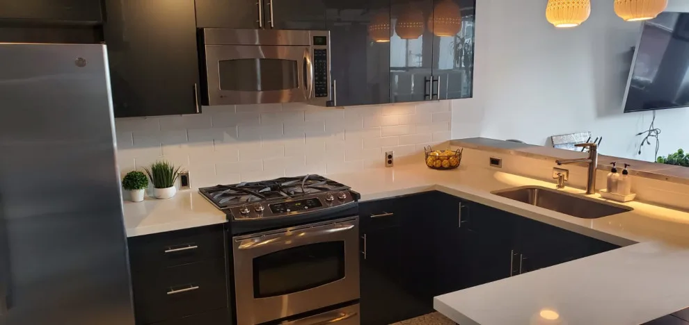 Seattle Urban Kitchen by Elevated Home Remodel - Photo 3