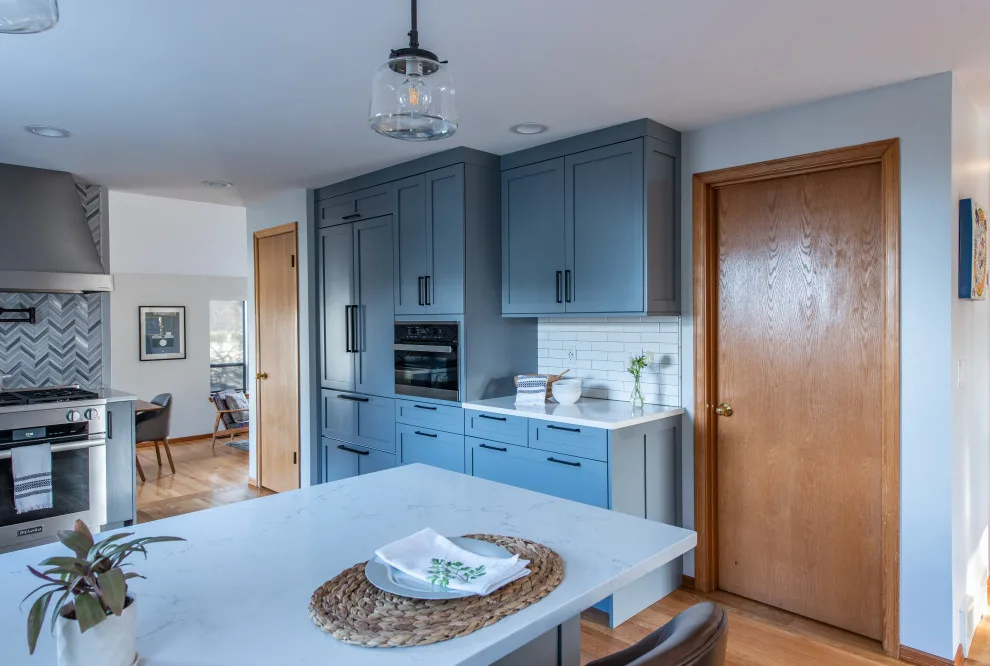 Tranquil Family Kitchen by Potter Construction Inc - Photo 2