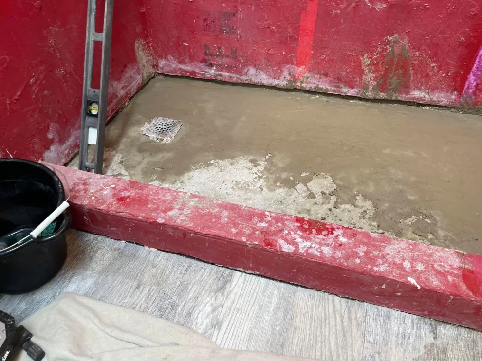 Bathroom Tile Setup by Handyman Rescue Team - Photo 17