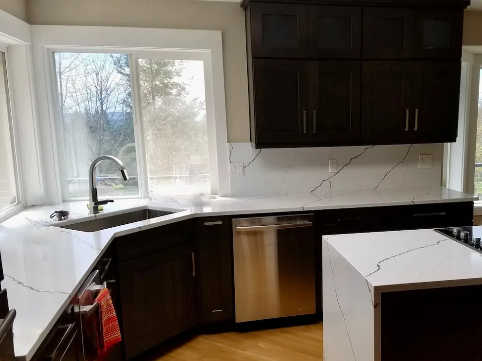 Contemporary and Stylish by G&Z Construction - Photo 3