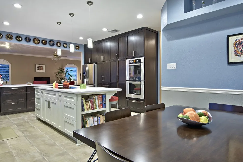 Modern Kitchen by New Creations Custom Kitchen And Bath - Photo 5