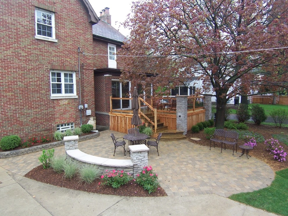 D & M Outdoor Living Spaces - Photo 2
