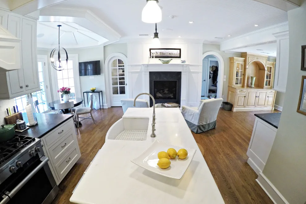 Compact Open Kitchen by Stone Kitchens - Photo 4