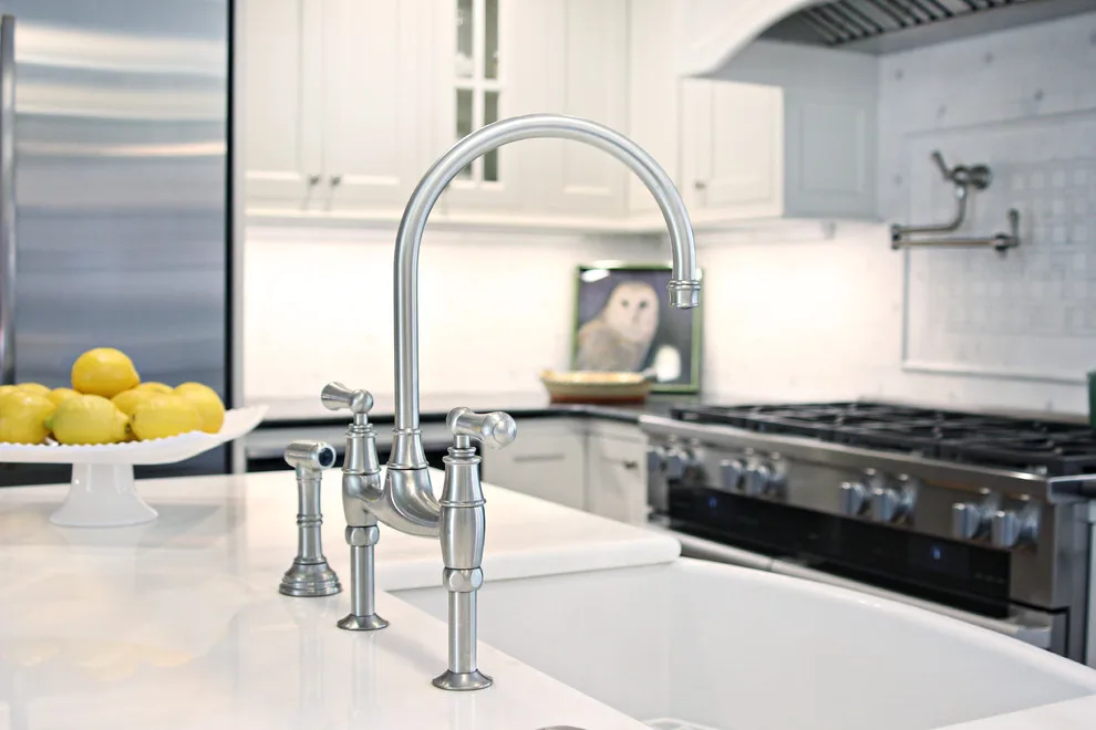 Compact Open Kitchen by Stone Kitchens - Photo 9