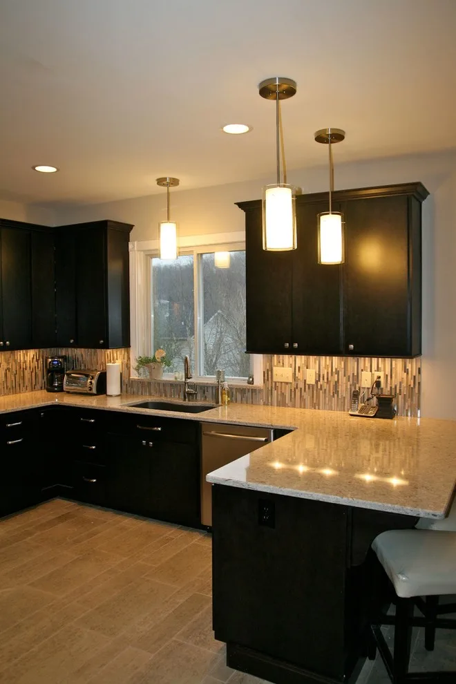 Elegant Contemporary Kitchen by Callier & Thompson Kitchens, Baths And Appliances - Photo 4