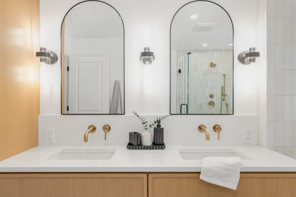 South Juanita Primary Bath Suite by Elevated Home Remodel - Photo 38