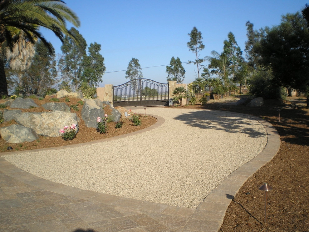 Luxurious Outdoor Living by Daniels Landscape Inc. - Photo 15