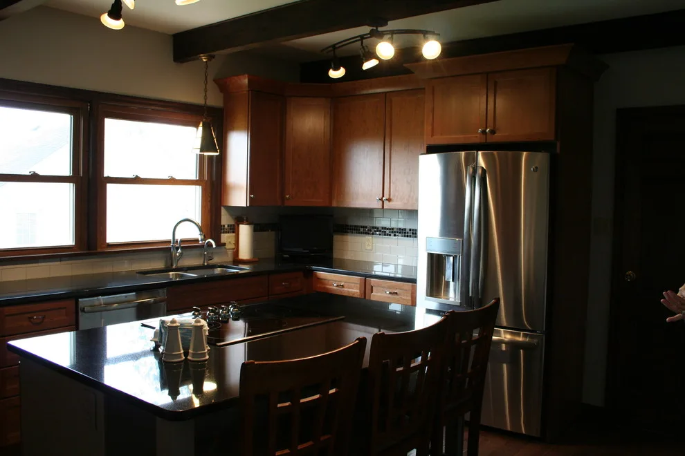 Southside Transition Kitchen by Kitchens Inc. - Photo 7