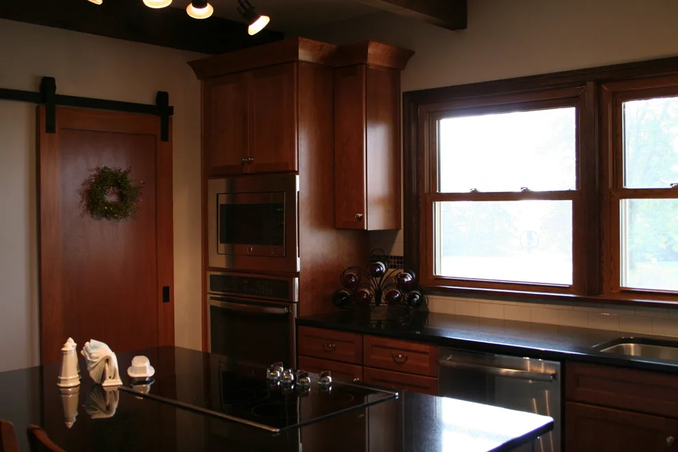 Southside Transition Kitchen by Kitchens Inc. - Photo 2