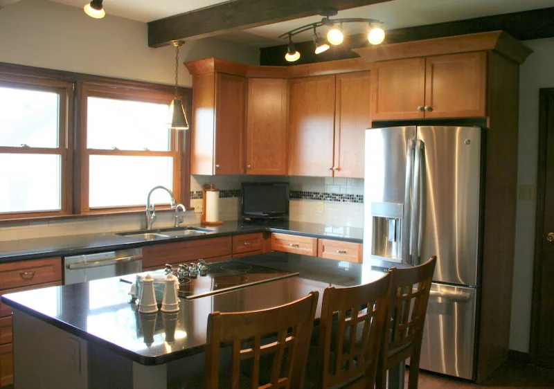 Southside Transition Kitchen by Kitchens Inc. - Photo 8