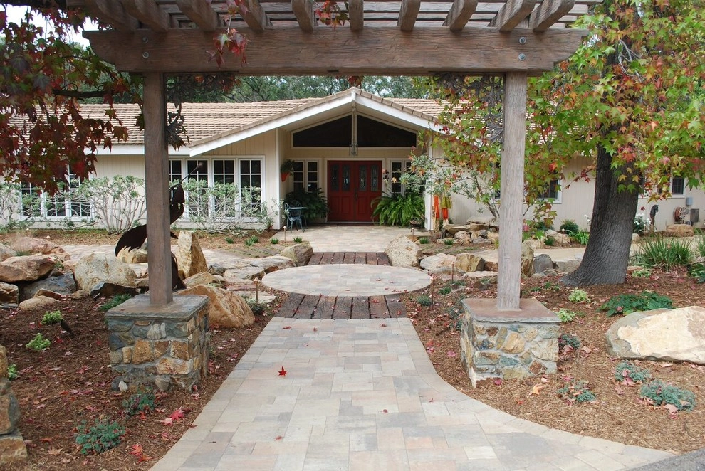 Hidden Oaks by Daniels Landscape Inc. - Photo 4