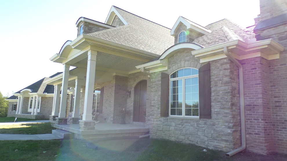 Project 1343 by Luxury Homes, Inc. - Photo 2
