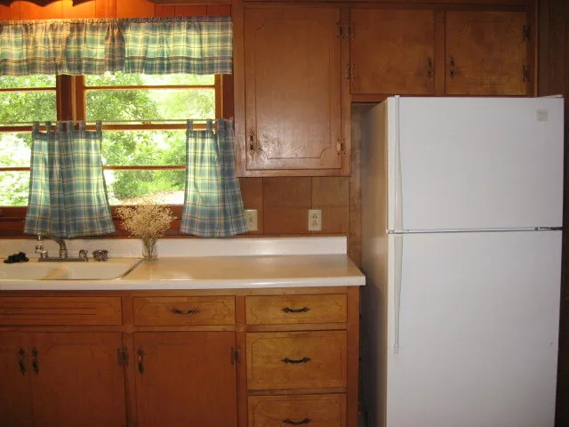 1960s Ranch Makeover: Before and After by Pythoge Custom Homes And Renovations - Photo 5