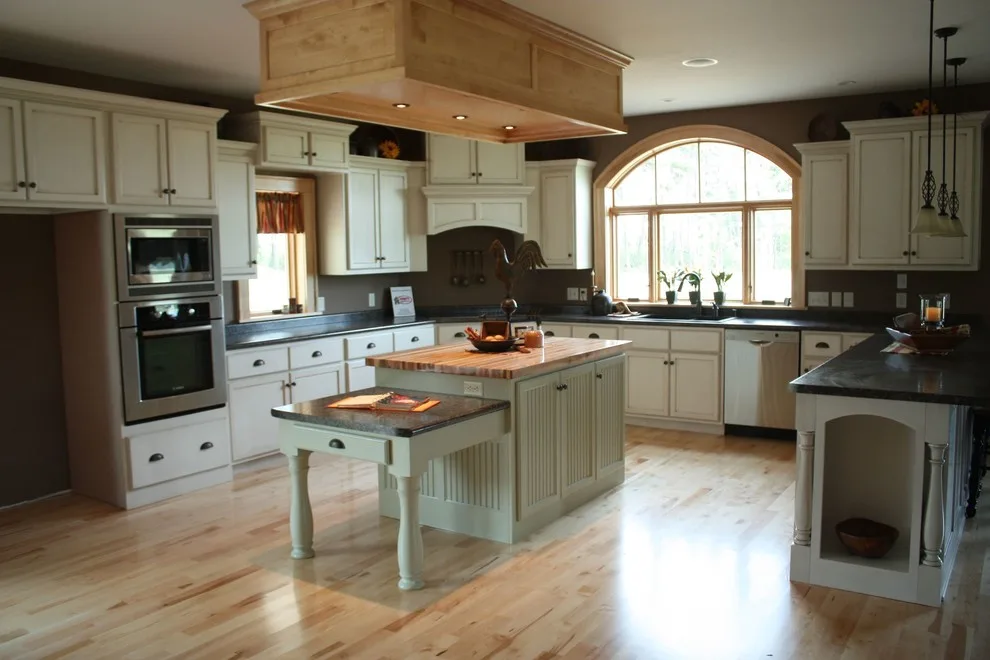 2009 Showcase Home by Storybook Custom Homes - Photo 4