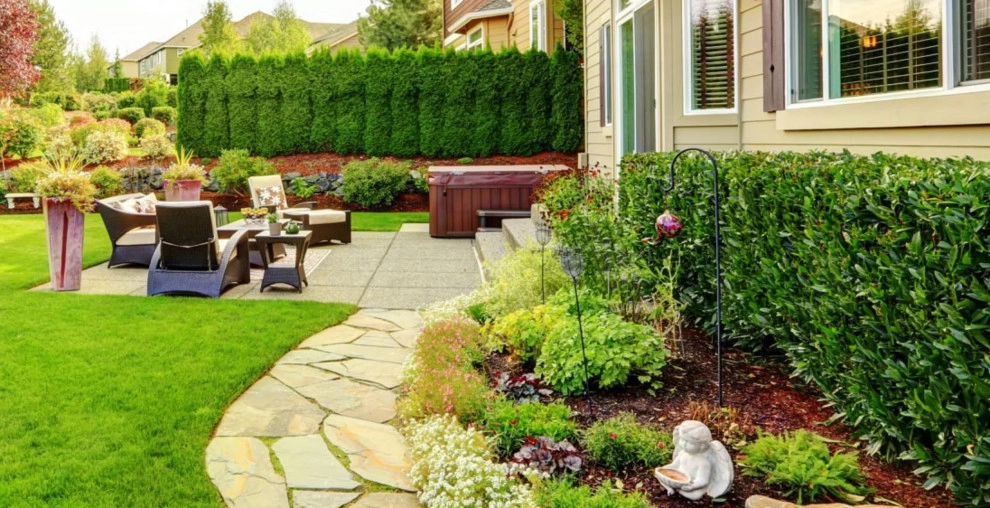 Decked Out Landscapes - Photo 8