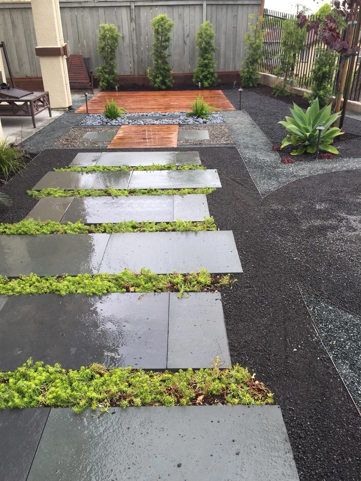 Modern Meditation by Deep Rootz Landscape And Design - Photo 4