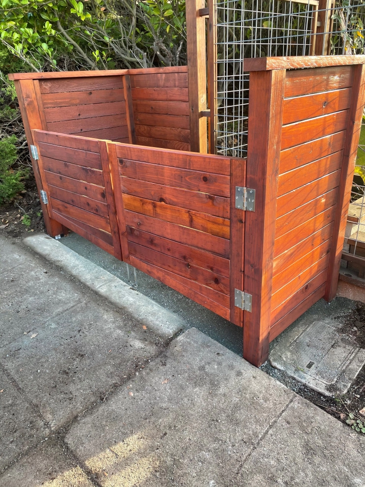 Contemporary Urban Farm by Deep Rootz Landscape And Design - Photo 2
