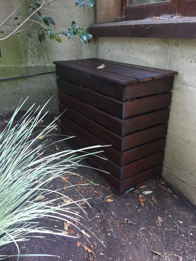 Contemporary Urban Farm by Deep Rootz Landscape And Design - Photo 12