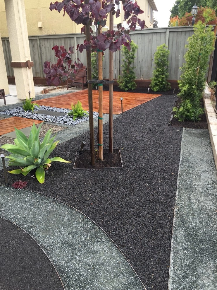 Modern Meditation by Deep Rootz Landscape And Design - Photo 2
