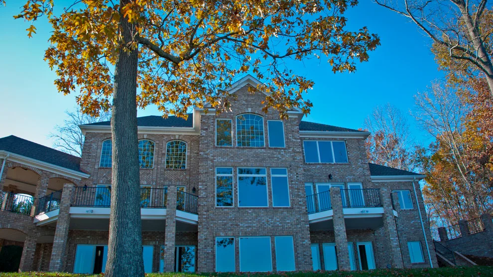 Four Hundred Vermont Avenue by BrockWorks, Inc. - Photo 2
