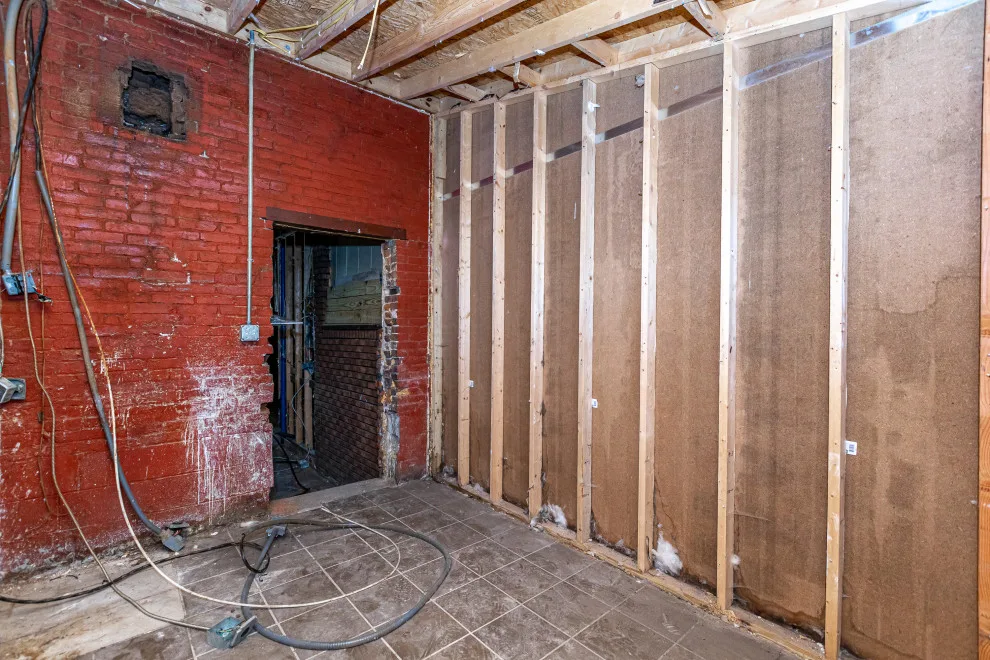 573 North Limestone - Initial 상태 by J. Parrish Builders - Photo 43
