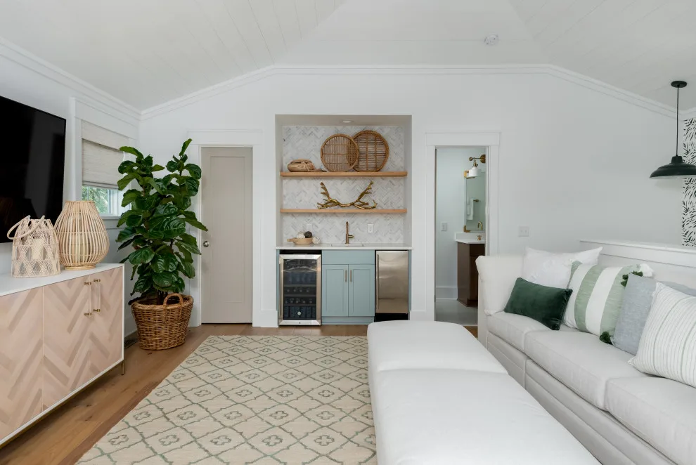 Luxury Custom Home: Summer Retreat by Delpino Custom Homes - Photo 54