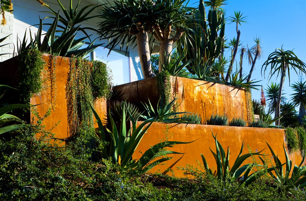 Artist Sanctuary - Laurel Canyon by Bosler Earth Design - Photo 25