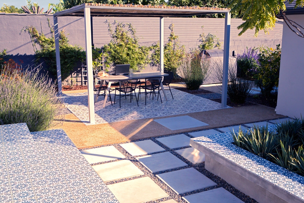 Rooms With A View - West Los Angeles by Bosler Earth Design - Photo 3