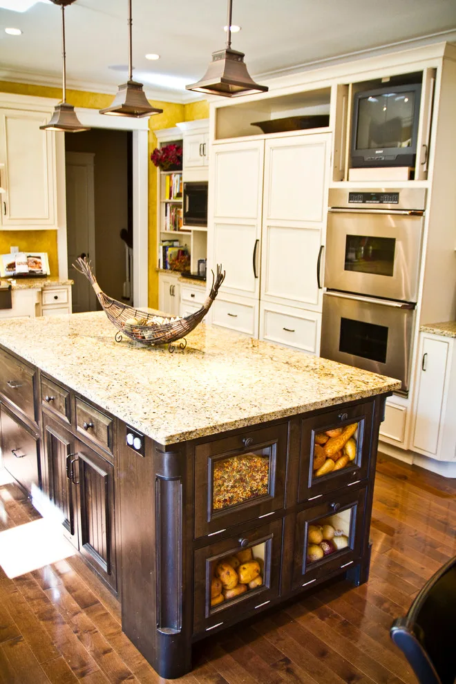 Extensive Property - Cuyahoga Falls, OH by Master Plan Builders & Master Plan Design - Photo 9
