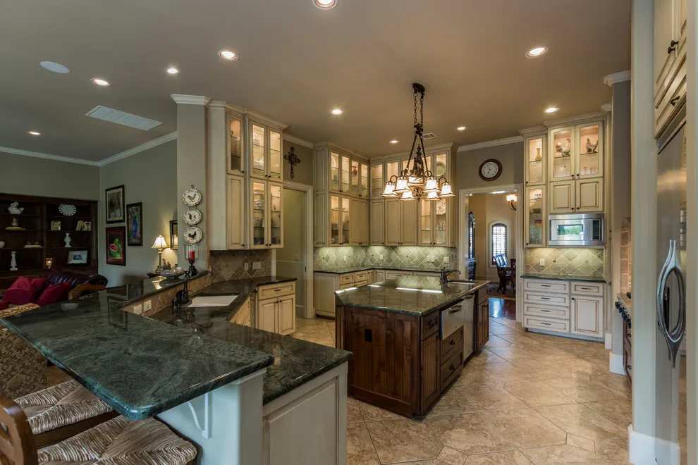 European Property Residence by Eppright Homes, LLC - Photo 4