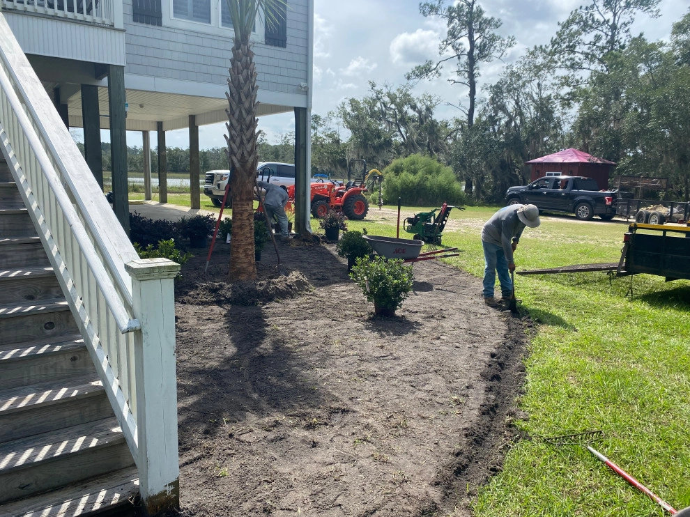 Hollywood, SC Farm Landscaping Installation by Jorge Hernandez - Photo 10