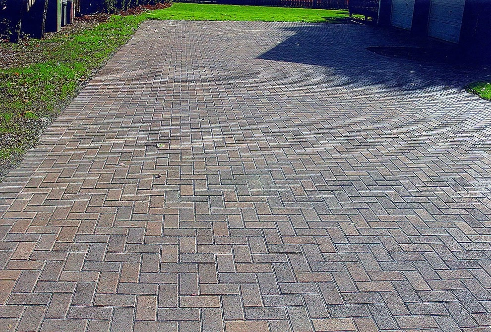Diamond Cut Landscape Design - Photo 5