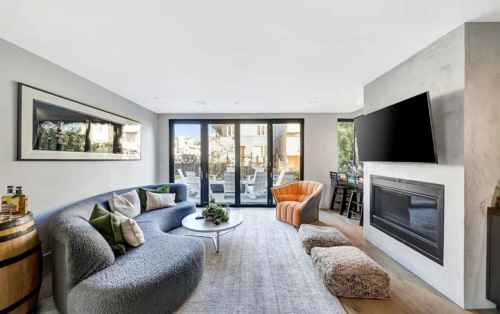 Manhattan Beach - full home makeover by IND Construction by IND Construction, LLC - Photo 3