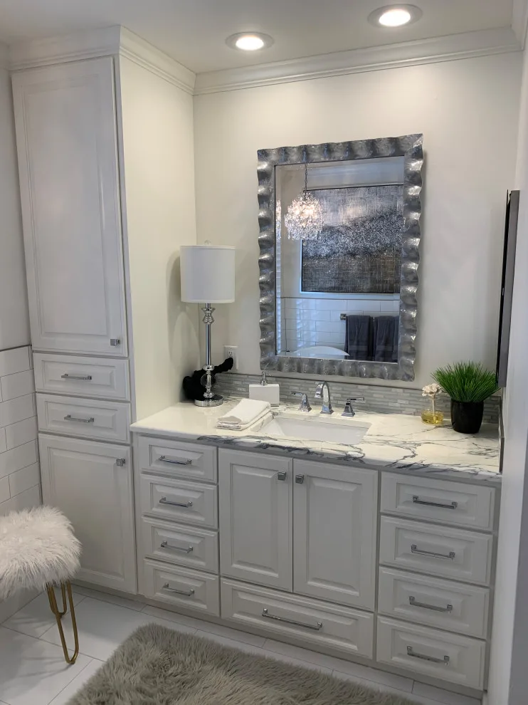 Small women's bathroom and master bedroom renovation by Stately Homes By Jeff Bryant LLC - Photo 4