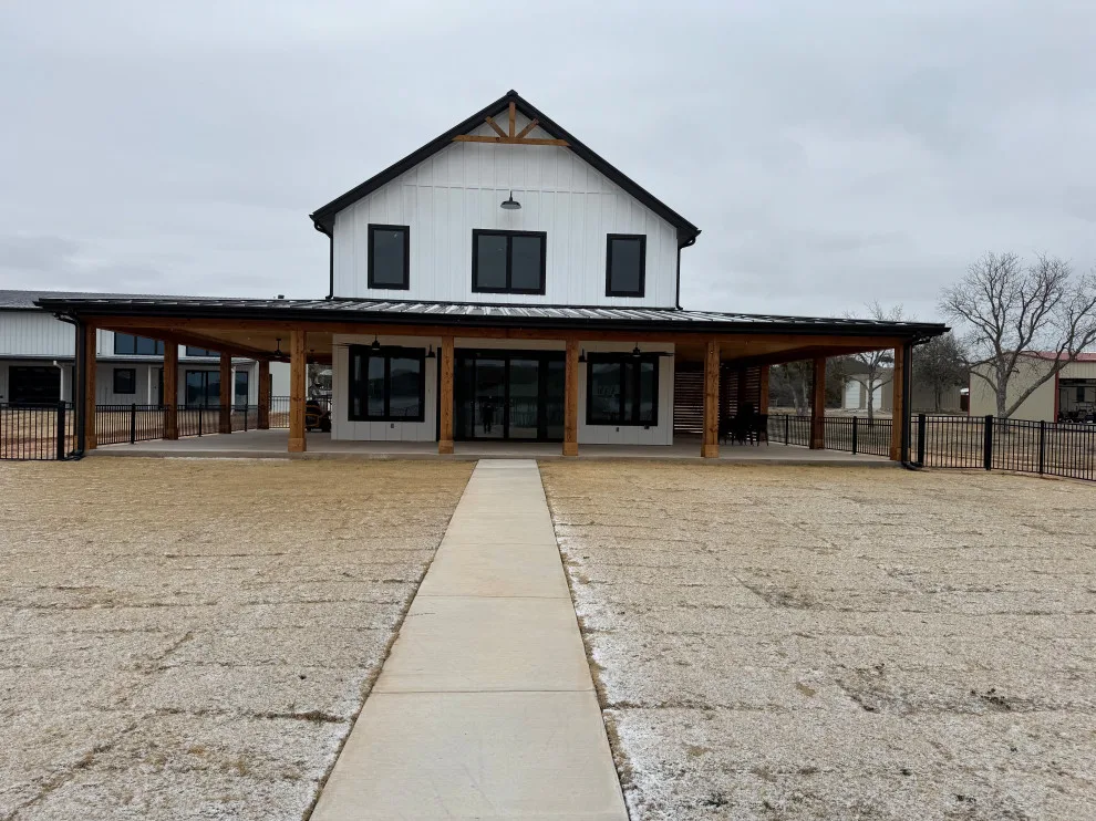 Lipham Lakeside Retreat by PK Lake Services LLC - Photo 2