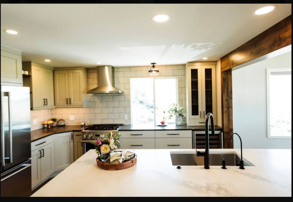 Complete home makeover by Collins Fine Homebuilding - Photo 14