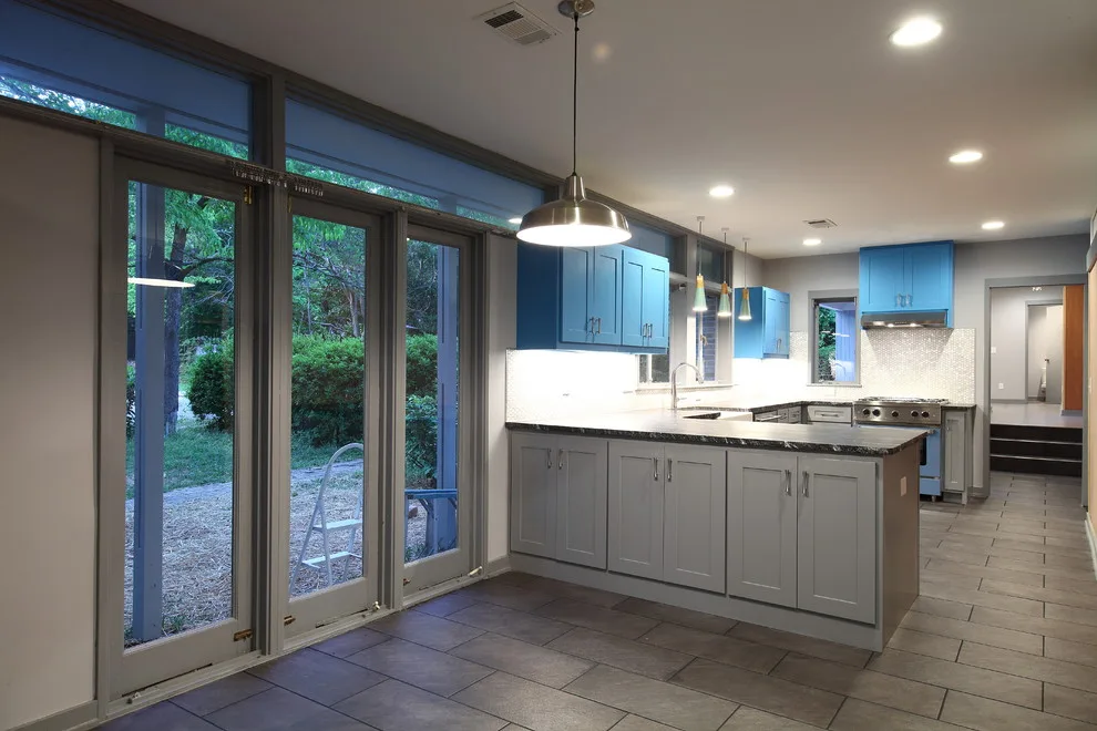 Mid-Century Modern Marvel by Pythoge Custom Homes And Renovations - Photo 2