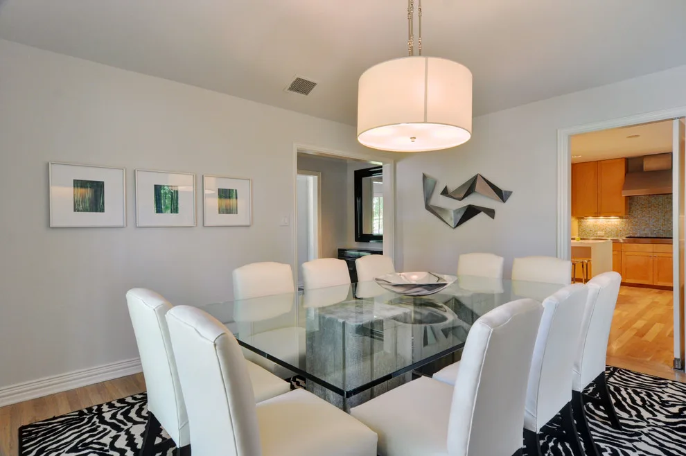 Contemporary Bungalow by Braswell Homes Inc - Photo 9