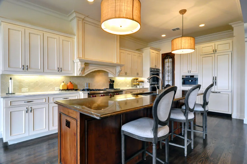 Colonial Spanish by Braswell Homes Inc - Photo 11