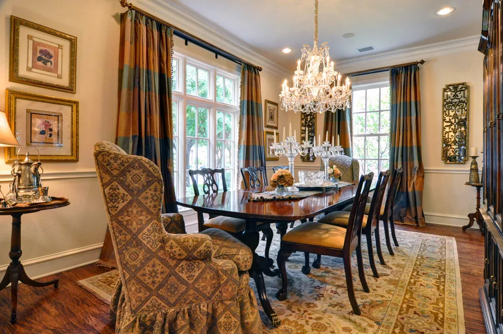 classic renovation by Braswell Homes Inc - Photo 24
