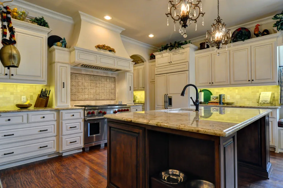 classic renovation by Braswell Homes Inc - Photo 15