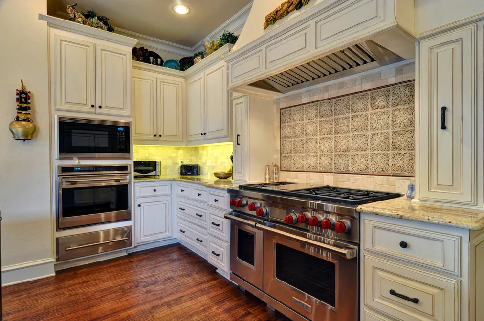 classic renovation by Braswell Homes Inc - Photo 7