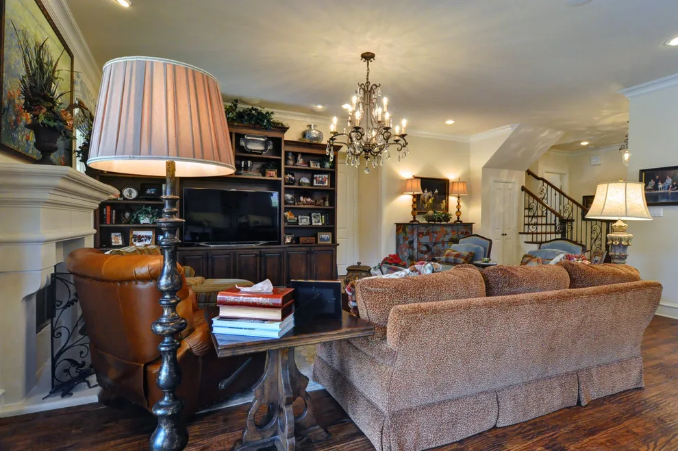 classic renovation by Braswell Homes Inc - Photo 16