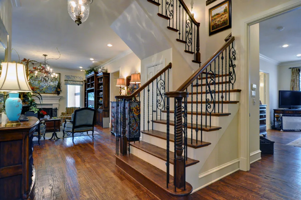 classic renovation by Braswell Homes Inc - Photo 33