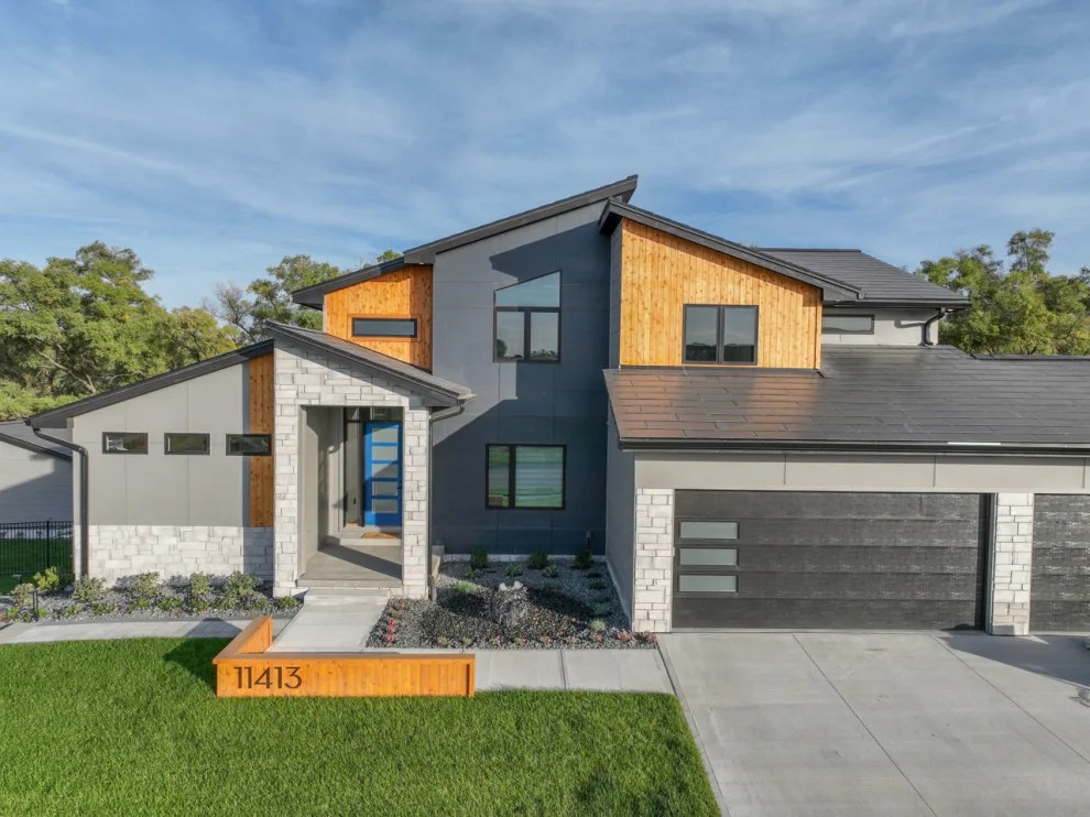 1.5-Story Home Featuring Tesla Solar Roof by Sierra Homes (Omaha, NE) - Photo 22