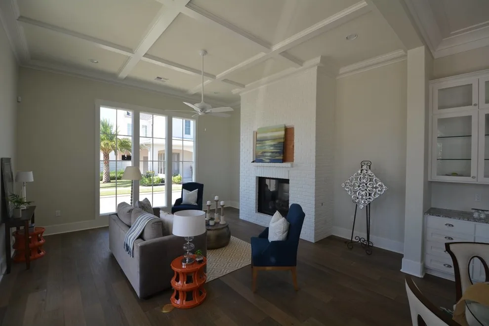 Contemporary Cottage by the River Ranch by Braniff Construction - Photo 18