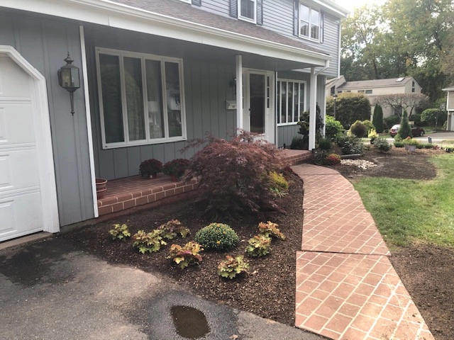 FoxChase - West Hartford by Donnellan & Sons Landscaping - Photo 4