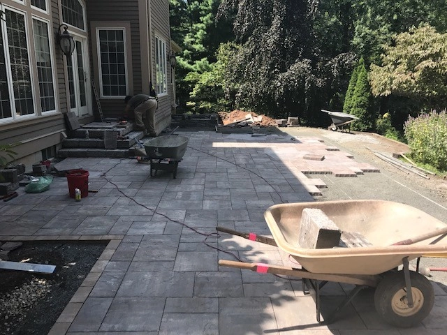 Pheasant Chase. Patio and retaining wall, by Donnellan & Sons Landscaping - Photo 5