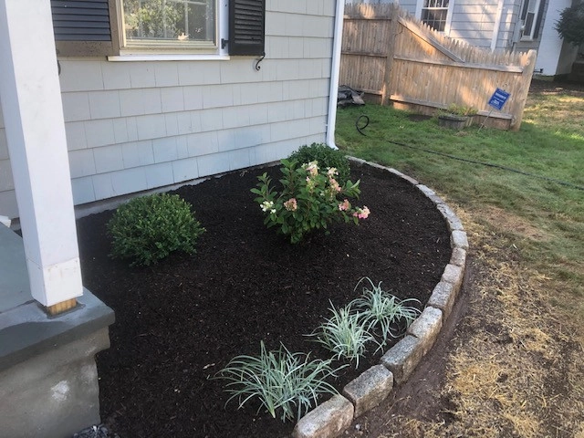 Lincoln Rd. West Hartford by Donnellan & Sons Landscaping - Photo 4